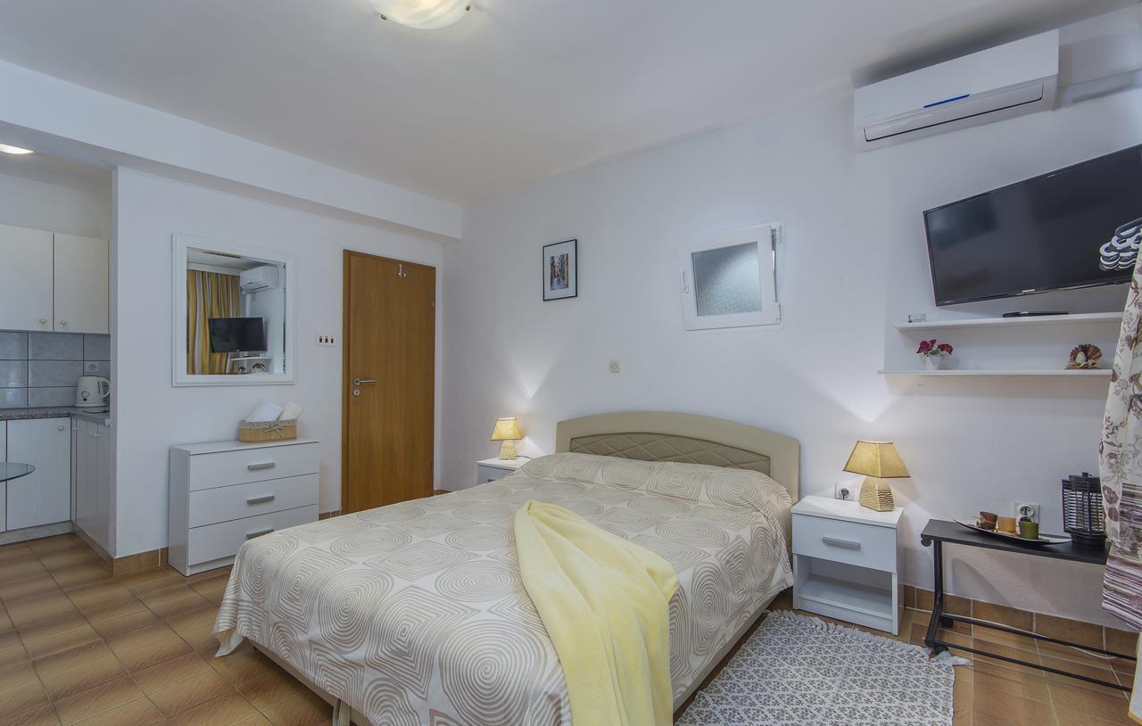 Apartments Ana - Rovinj Eksteriør bilde